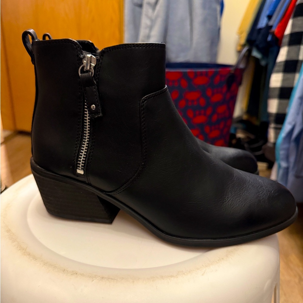 Dr. Scholl’s womens booties.